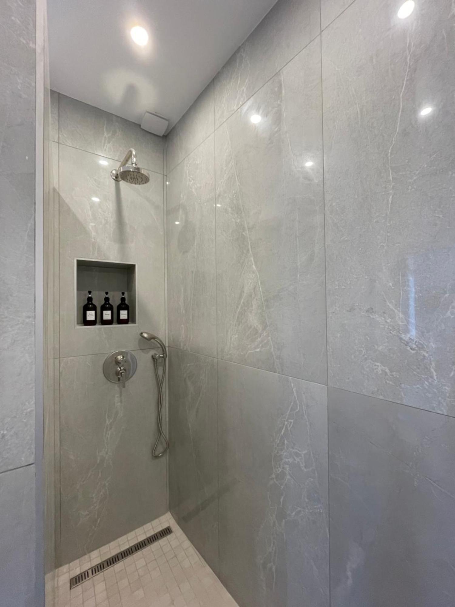 Appartement 33 M2 Comme Une Junior Suite - Vue Port Et Palais Des Festivals Cannes Exterior foto